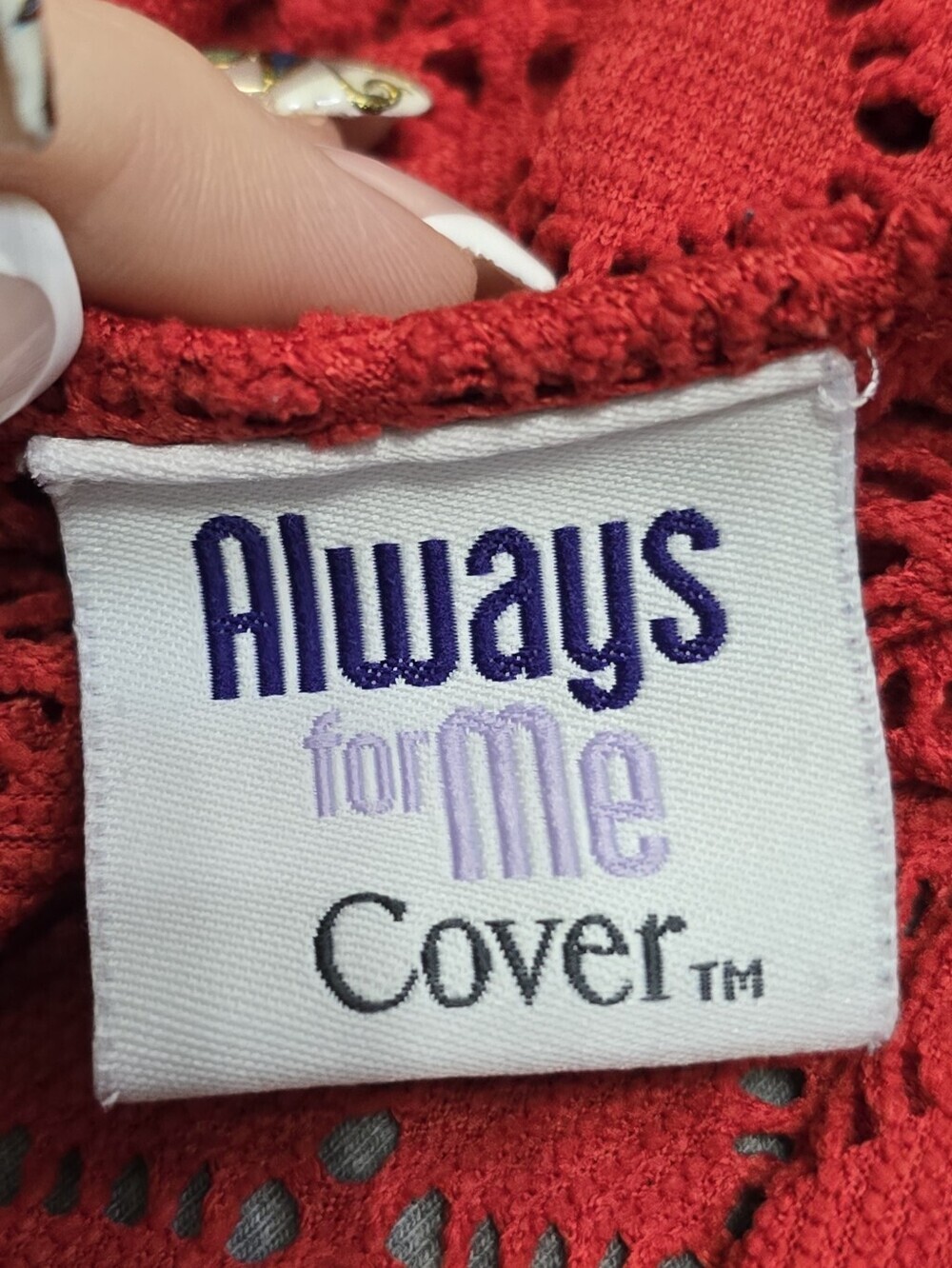 Always For Me Red Eyelet Lace Cover - Picture 5 of 6